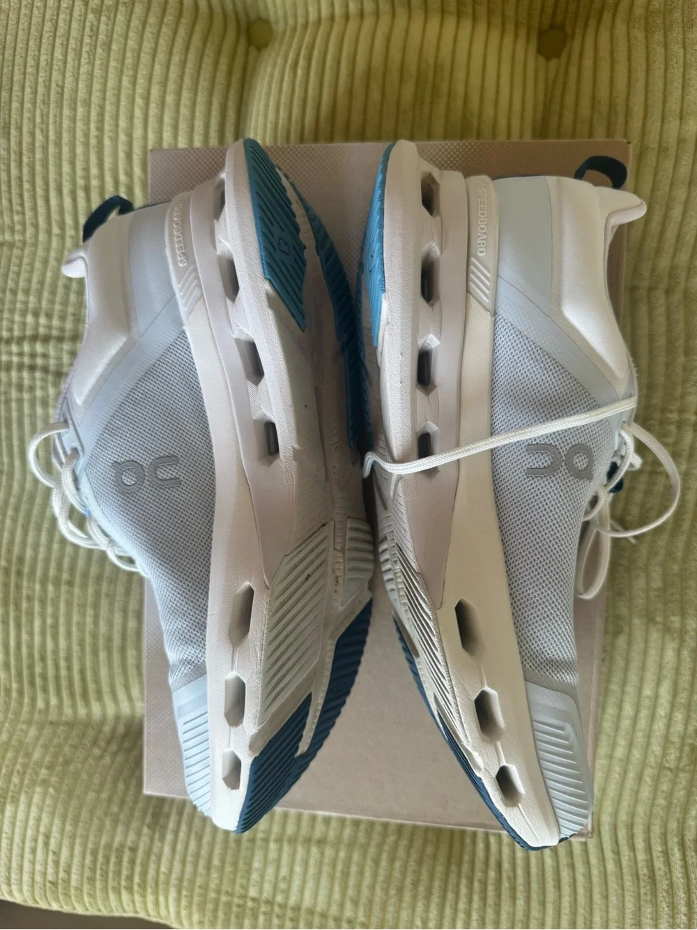 On Running Cloudtec women’s Running Shoes - White & Blue Outsole - Picture 5 of 5